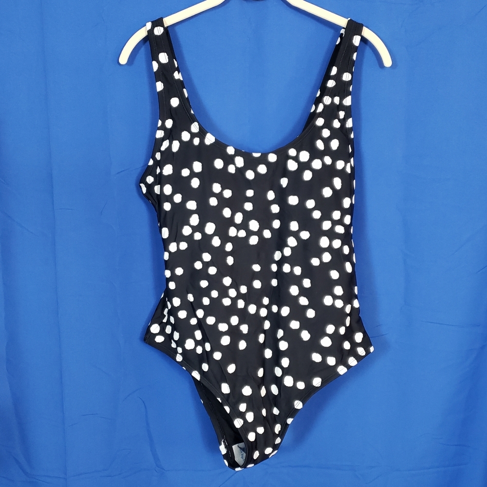 Kona Swimsuit Black & White Poke-a-Dot Med (8-10)